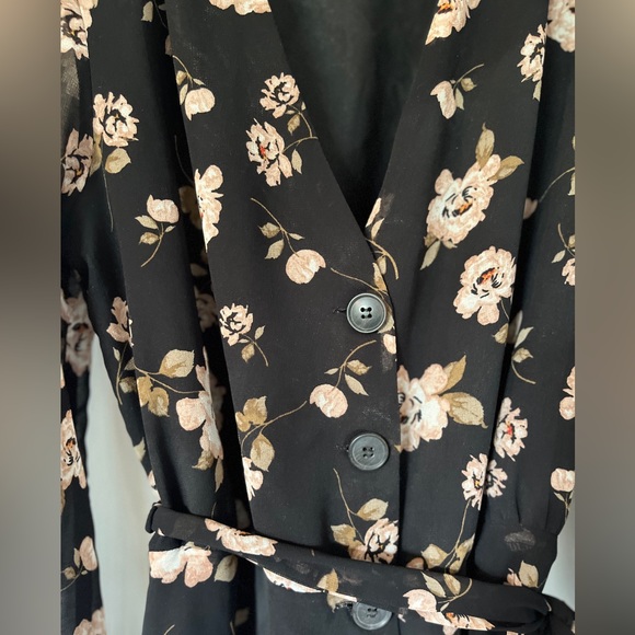 Dark floral print button up dress - Picture 2 of 4